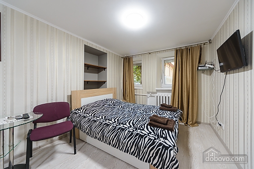 Compact apartment in the center of Kyiv (74863), Studio Apartment in Kiev