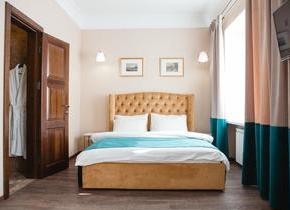 rooms for rent from Live.Here.Hotel agency